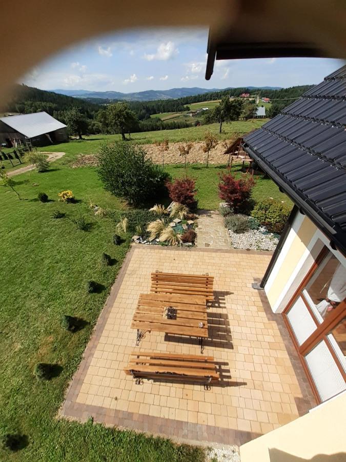 Dom W Okolicach Czchowa Wytrzyszczka Exteriér fotografie