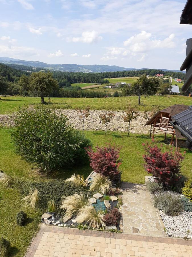 Dom W Okolicach Czchowa Wytrzyszczka Exteriér fotografie